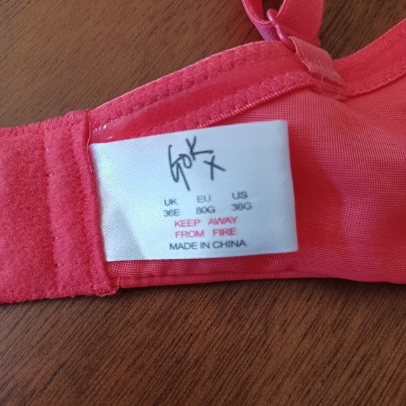 Gok Wan Convertable / strapless Bra - Picture 6 of 7